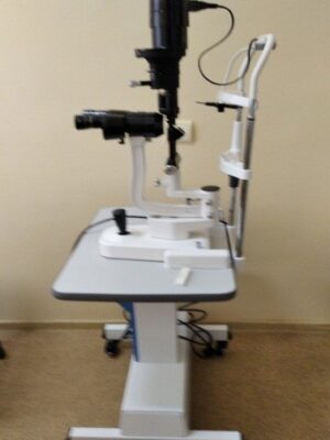 лампа щілинна для біомікроскопічного аналізу ока